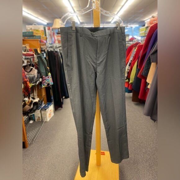 New MYS men's Large  3 piece slim fit Dark Gray w/ Red Tie - Picture 2 of 6